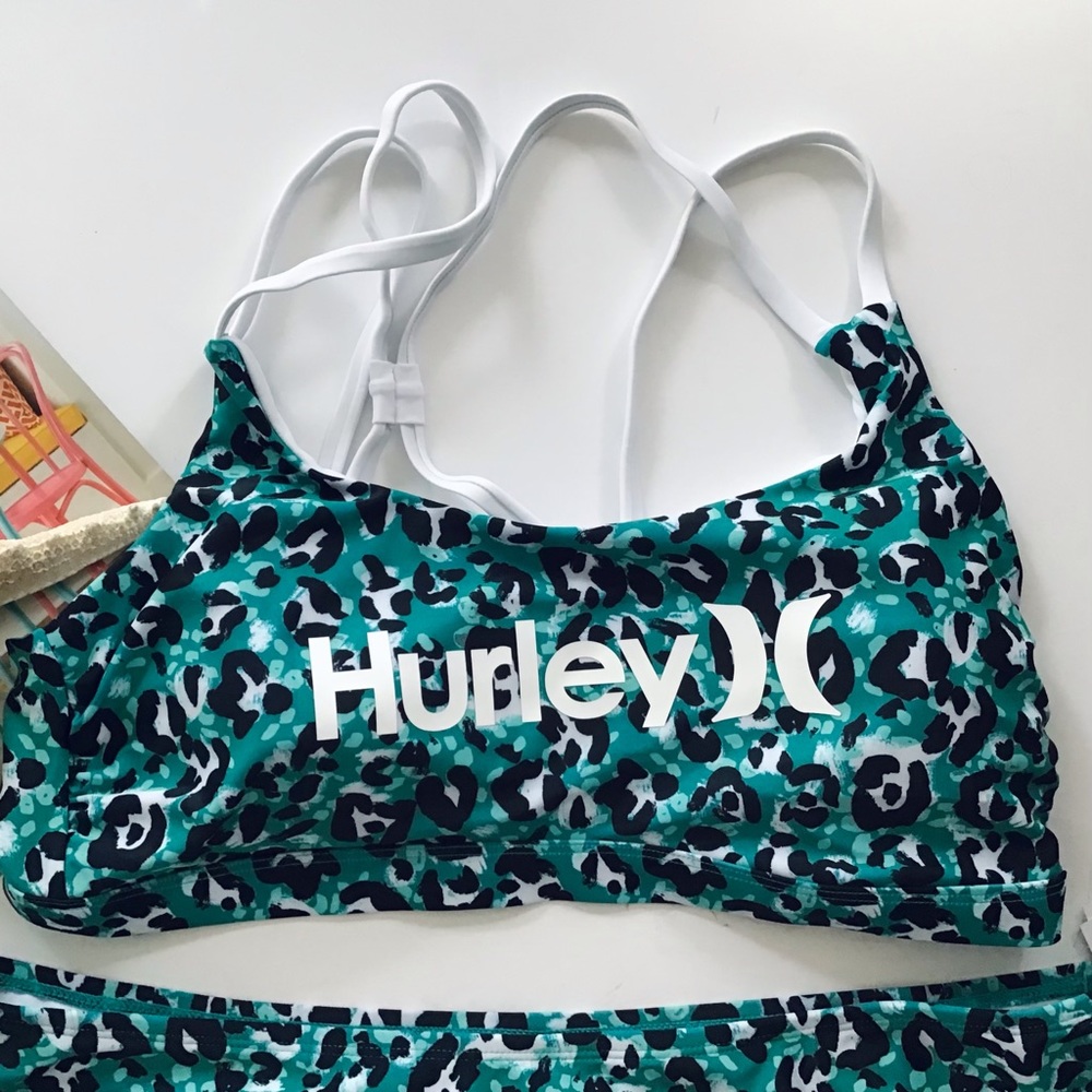 HP🎉 Hurley green, black and white animal print two piece bathing suit NWT - Picture 9 of 16